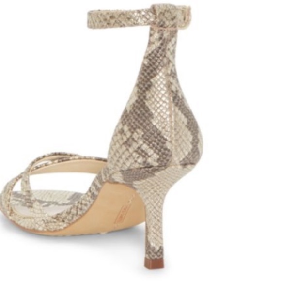 NEW Vince Camuto Snakeskin Heels - Picture 3 of 5